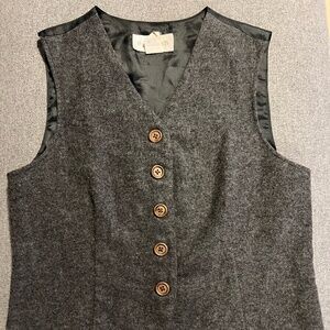 Requirements Knit Vest with Wooden Button Detail - S